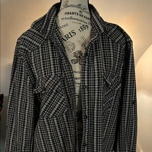 Woman’s Black Plaid long sleeve shirt button up great condition very comfortable